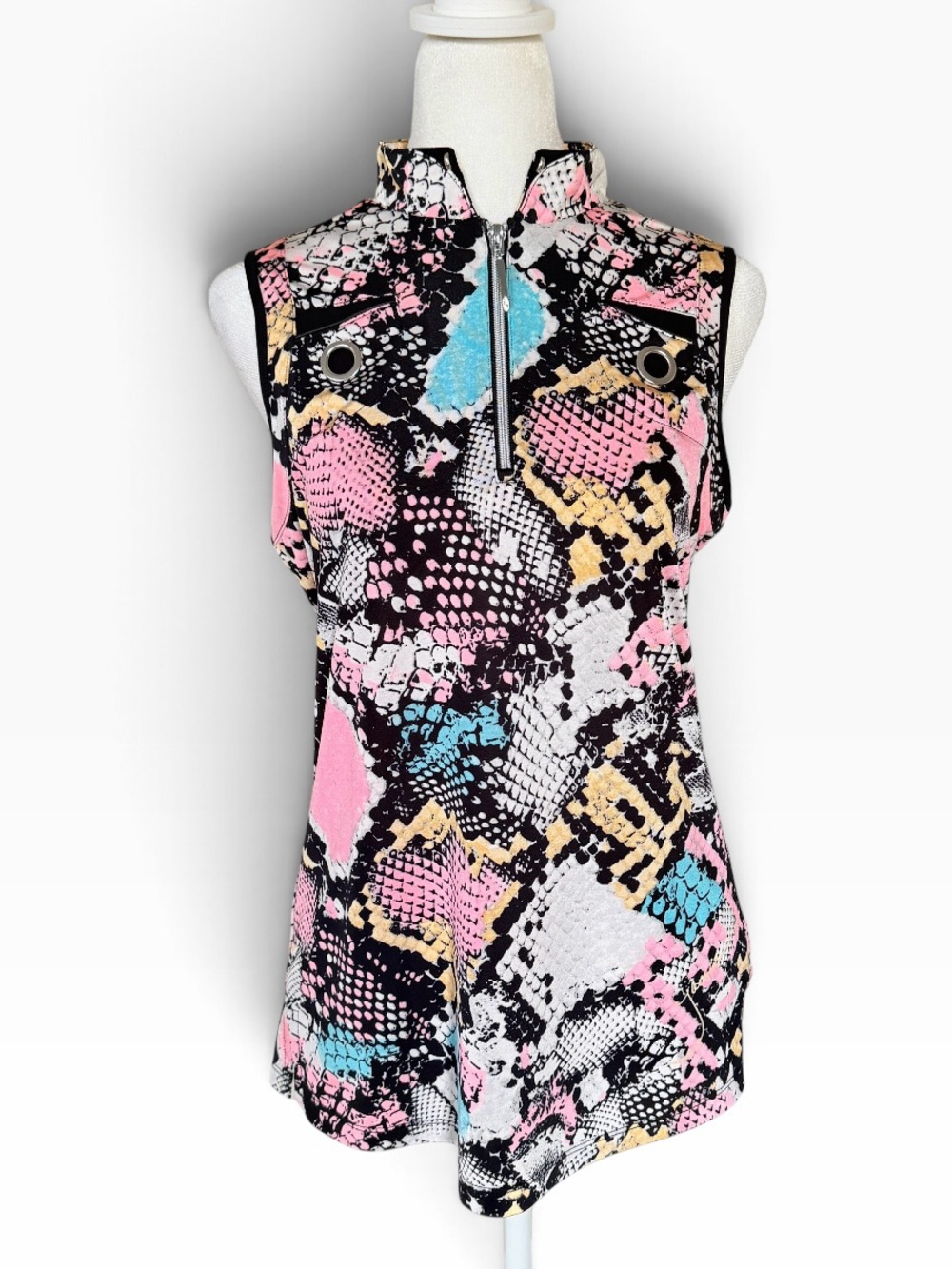 Jamie Sadock Sleeveless Zip Tank in Black Multi Print Sz S